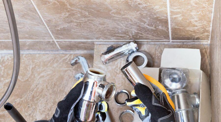 Professional gutter cleaning in Lebanon, OR